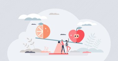 Farklı değerlerin faydalarıyla karşılaştırıldığında minik insan konsepti. Seçim ve karar verme süreci analitik ve bilgi ile nesnel seçim vektörü illüstrasyonunu karşılaştırır.