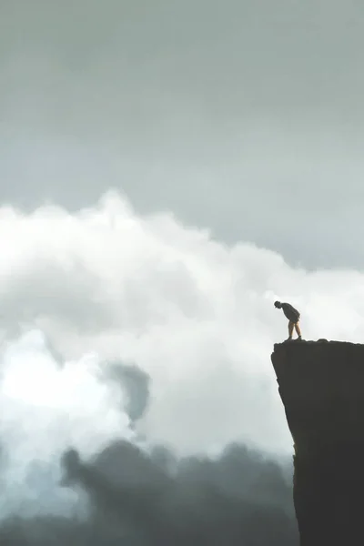 Hombre Negocios Mira Con Sorpresa Altura Cumbre Que Alcanzado Con — Foto de Stock