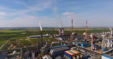 Büyük endüstriyel kimya fabrikası üst görünümü