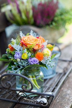 Renkli yaz çiçeği buketi 