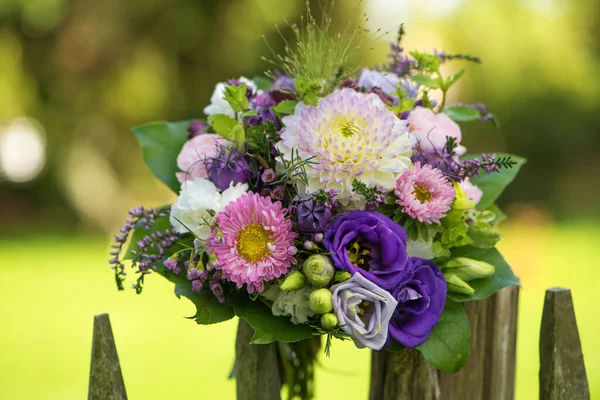 Colorful Summer Flower Bouquet Garden Fence — Stockfoto