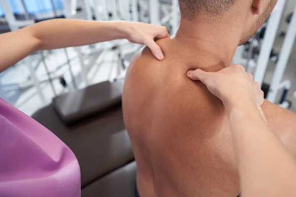 Close African American Man Receiving Therapeutic Shoulder Massage Wellness Center — Stockfoto