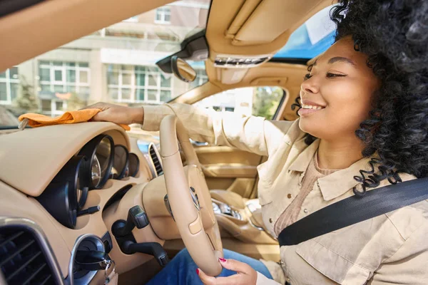 Pretty Smiling Woman Gently Wiping Beige Panel Car Interior Soft — 스톡 사진