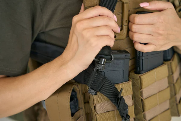 Military Woman Protective Body Armor Holster Pistol Ammunition — Stockfoto