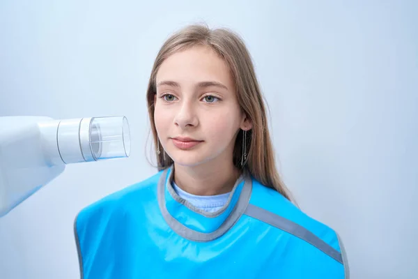 Portrait Calm Adolescent Girl Wearing Lead Apron Dental Radiography Procedure — Stock Photo, Image