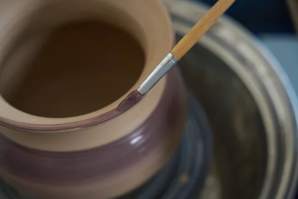 Close Clay Pot Potter Wheel Process Decorating — Stock Photo, Image
