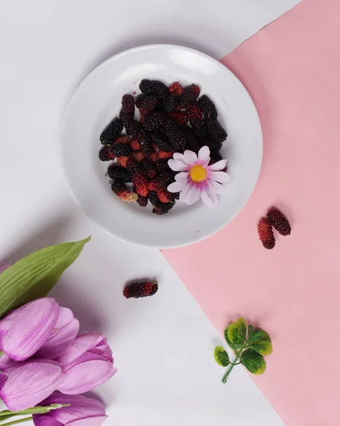 Amoras Frescas Contêm Muita Vitamina Esta Fruta Roxa Escura Tem — Fotografia de Stock