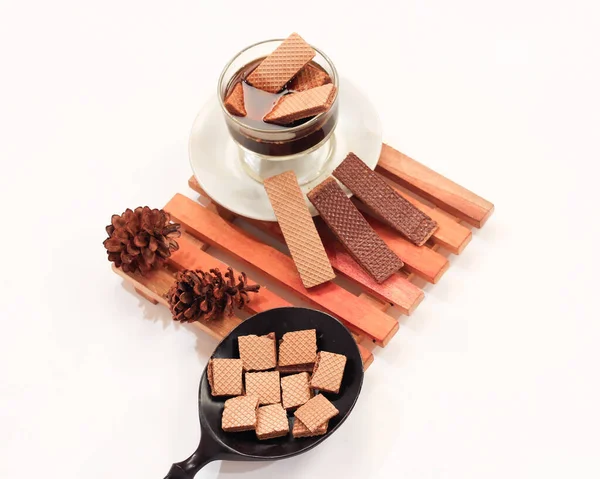 Schokoladenwaffeln Kombination Mit Einer Tasse Kaffee Fühlen Sich Beim Entspannen — Stockfoto