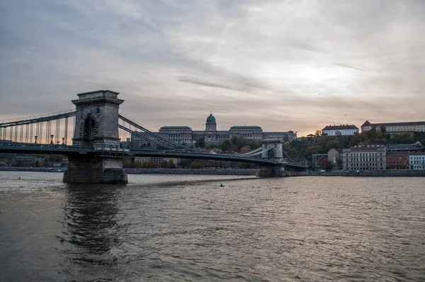 Будапешт Венгрия Октября 2012 Года Цепной Мост Будапеште Через Реку — стоковое фото
