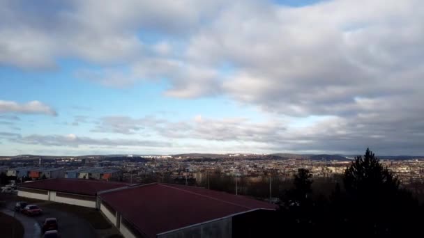 Time Lapse Video Utsikt Byen Brno Morgenen Som Skyene Beveger – stockvideo