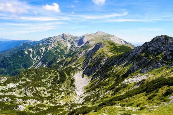 Βραχώδεις Βουνοκορφές Στις Τζούλιαν Λπεις Στη Σλοβενία Κοντά Στο Λόφο — Φωτογραφία Αρχείου