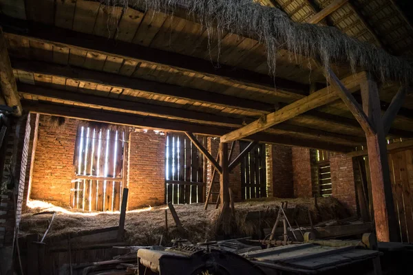 Old Dilapidated Barn Wood Brick Village — Stock Photo, Image