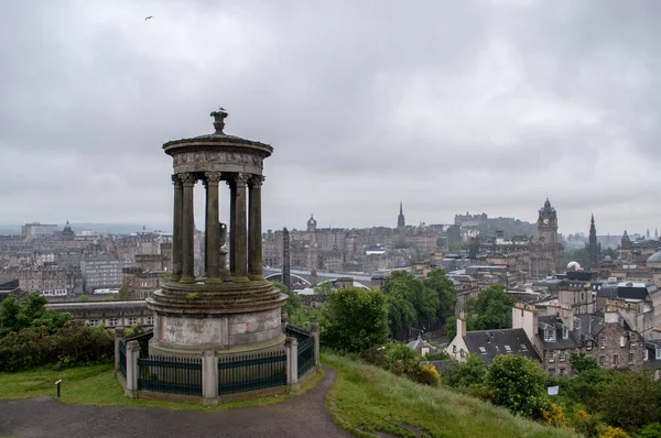 Cielo Nublado Sobre Ciudad Edimburgo Tomando Fotos Calton Hill — Foto de Stock