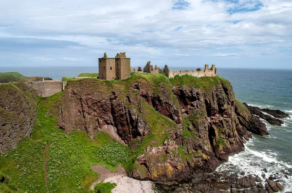 Ruinerna Dunnottar Slott Skottland Byggda Klippa Ovanför Havet — Stockfoto