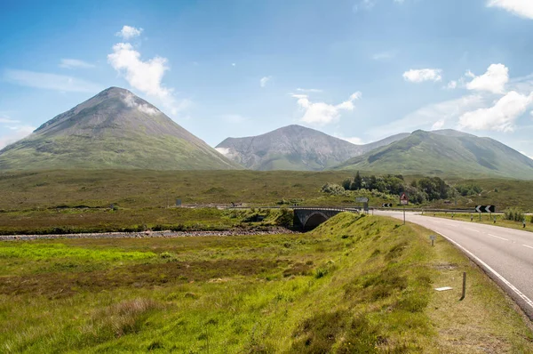 Een Prachtig Eindeloos Woestijnlandschap Het Eiland Skye Schotland — Stockfoto