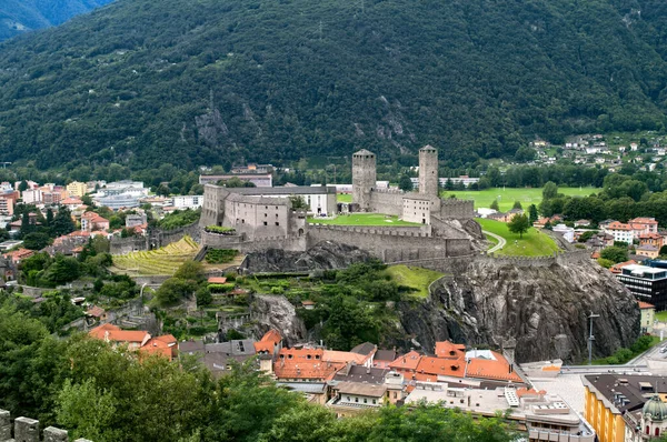 Hrad Bellinzona Švýcarsko Starý Kamenný Hrad Přístupný Turistům — Stock fotografie