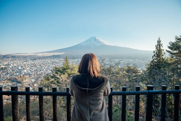 Femme Détendre Seul Mont Fuji View Point Coucher Soleil Automne — Photo