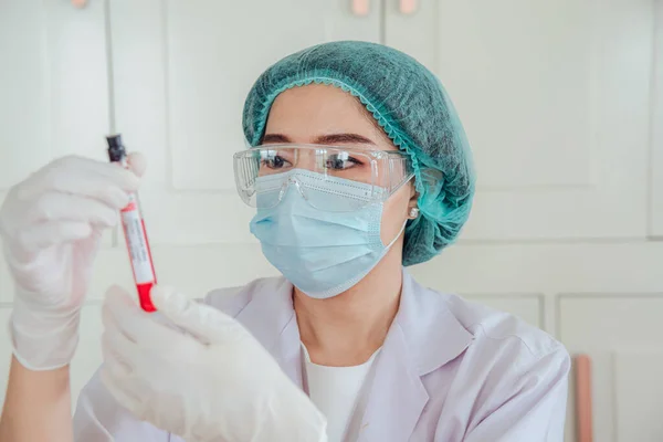 Doctor Scientist Holding Antigen Blood Testing Tube Monkeypox — Stock Fotó