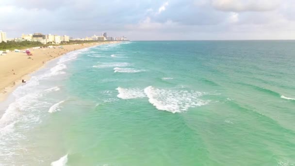 Drone Video Van Miami Beach Skyline Tijdens Zonsopgang Het Ochtendlicht — Stockvideo