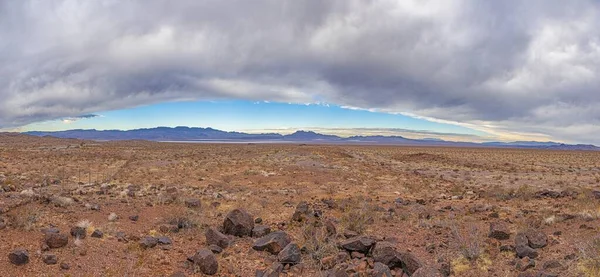 Panoramic image over Southern California desert during daytime — Stock Photo, Image