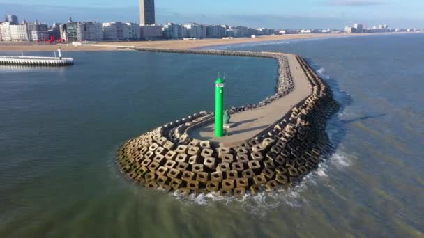 Drohnenflug Über Der Belgischen Hafenstadt Oostende Mit Hafen Und Strand — Stockvideo