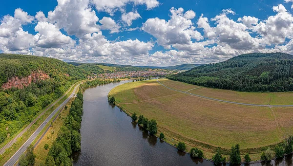 Drohnenpanorama Über Dem Main Deutschland Mit Dorf Dorfprozelten Tagsüber Sommer — Stockfoto