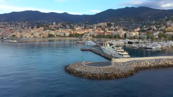 Drohnenflug Über Dem Hafen Der Italienischen Stadt San Remo Bei — Stockvideo
