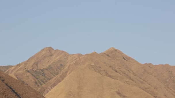 Видео Горы Перуанских Андах Высокая Гора Куско Перу — стоковое видео