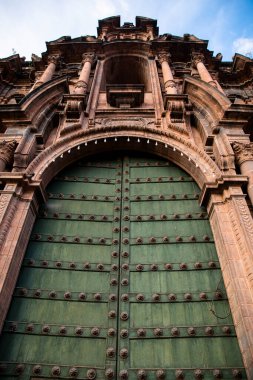 Cusco Peru 'daki Katolik kilisesinin resmi. Peru 'daki İspanyol kolonisi sırasında inşa edilen Cristian tapınağı.. 