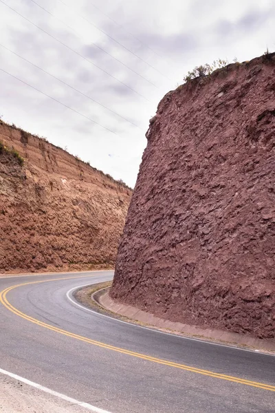 Immagine Una Svolta Autostrada Strada Curva Auto Nelle Ande Peruviane — Foto Stock