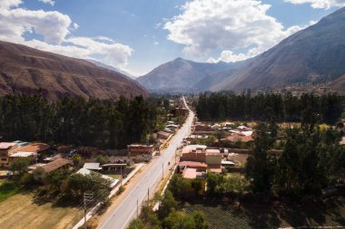 Kutsal Vadi 'nin resmi, Cusco. Peru 'daki en önemli vadilerden biri. Peru And Dağlarındaki Yüksek Dağ Vadisi.