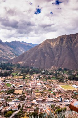 Kutsal Vadi 'nin resmi, Cusco. Peru 'daki en önemli vadilerden biri. Peru And Dağlarındaki Yüksek Dağ Vadisi.