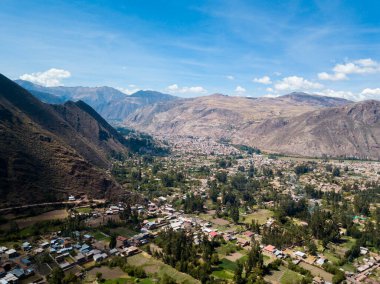 Kutsal Vadi 'nin resmi, Cusco. Peru 'daki en önemli vadilerden biri. Peru And Dağlarındaki Yüksek Dağ Vadisi.