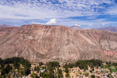 Kutsal Vadi 'nin resmi, Cusco. Peru 'daki en önemli vadilerden biri. Peru And Dağlarındaki Yüksek Dağ Vadisi.