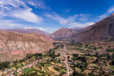 Kutsal Vadi 'nin resmi, Cusco. Peru 'daki en önemli vadilerden biri. Peru And Dağlarındaki Yüksek Dağ Vadisi.