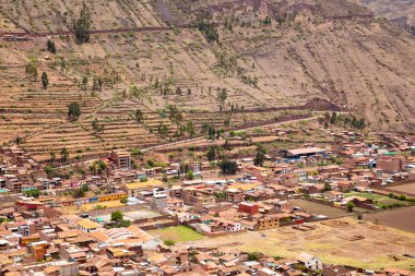 Kutsal Vadi 'nin resmi, Cusco. Peru 'daki en önemli vadilerden biri. Peru And Dağlarındaki Yüksek Dağ Vadisi.