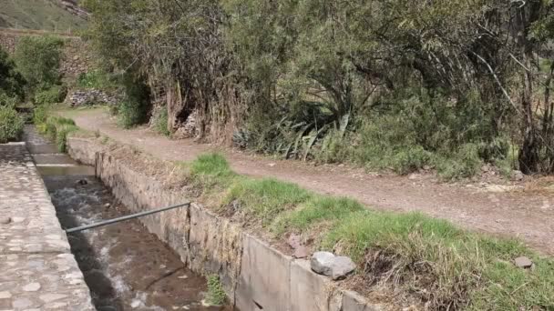 Βίντεο Από Κανάλι Νερού Στο Yucay Peru Παλαιά Κατασκευή Από — Αρχείο Βίντεο