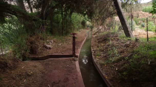 Video Von Wasserkanal Cusco Peru Wasserinfrastruktur Für Die Landwirtschaft — Stockvideo