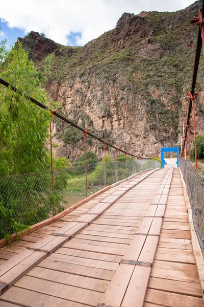 Puente Rural Madera Sobre Río Vilcanota Valle Sagrado Cusco Perú —  Fotos de Stock