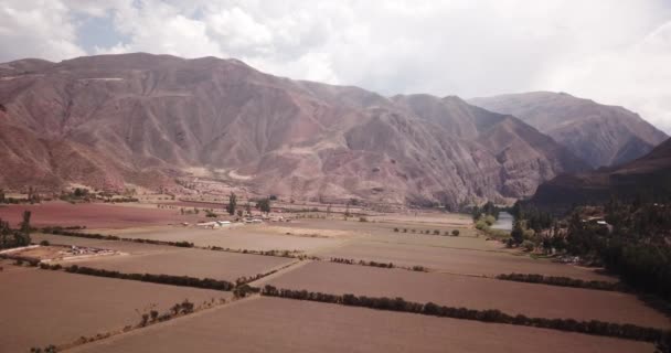 Vidék Perui Andokban Mezőgazdasági Szántóföld — Stock videók