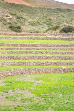 Cusco Peru 'da Moray arkeolojik alanı. İnkalar tarafından yapılan tarım laboratuvarı..