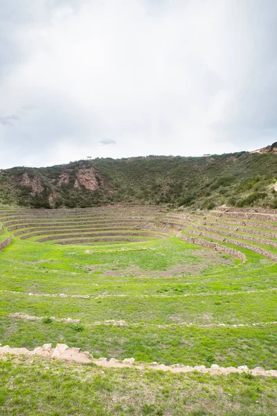 Cusco Peru 'da Moray arkeolojik alanı. İnkalar tarafından yapılan tarım laboratuvarı..
