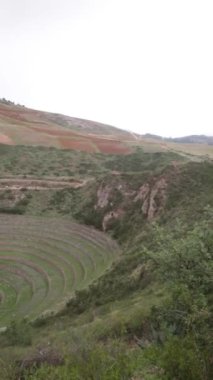 Cusco Peru 'da Moray arkeolojik alanı. İnkalar tarafından yapılan tarım laboratuvarı..