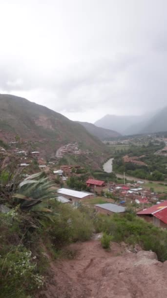 Deszczowy Dzień Mieście Urubamba Peru Główne Miasto Świętej Doliny Inków — Wideo stockowe