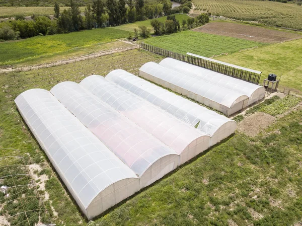 Urubamba Cusco 'nun kırsal kesimindeki bir seranın havadan görünüşü. Peru 'daki Kutsal Vadi' de tarım teknolojisi.