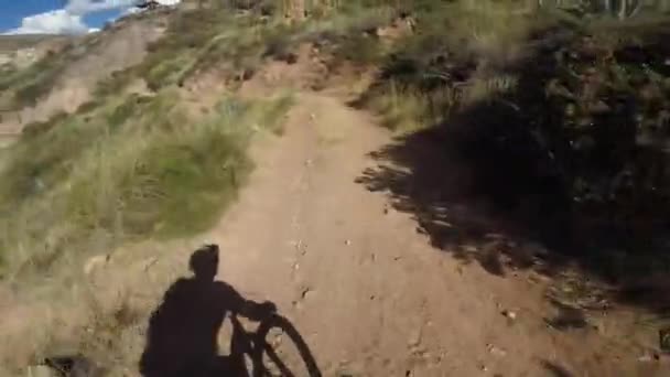 Mountain Biking Ride Peruvian Andes Cuzco Mountains Going Salineras Salt — Stock Video