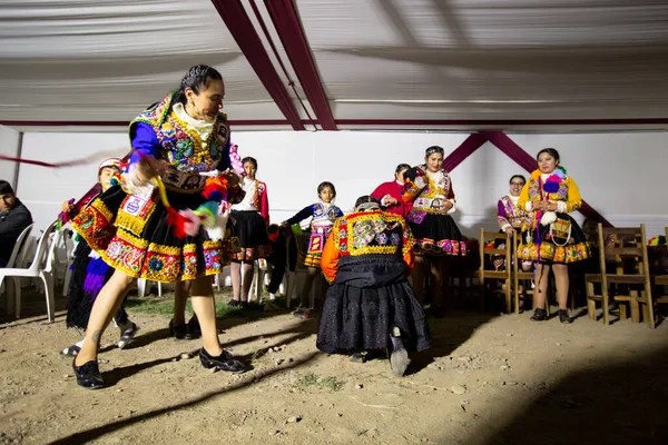 Ollantaytambo Cusco Peru 2022 Június Gyapjú Ostorral Büntetik Táncosokat Hatóságokat — Stock Fotó