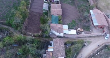 Urubamba şehrindeki Chicon 'un hava manzarası. Cusco Peru 'daki Kutsal Vadi' nin bir ilçesi..