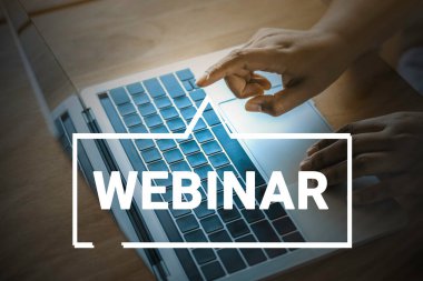 İş adamı ve ekip Webinar E-business Browsing Connection ve online online teknoloji web yayını konsepti, iş konsepti.