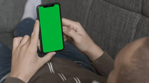 Tek Vuruş ve Yeşil Ekran iPhone Tutma
